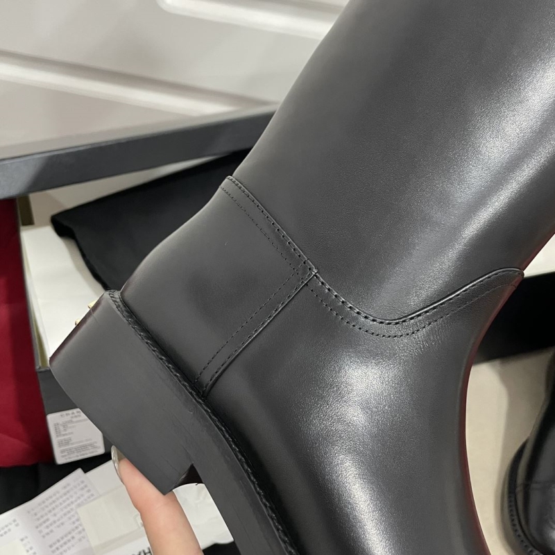 Ch**el boots